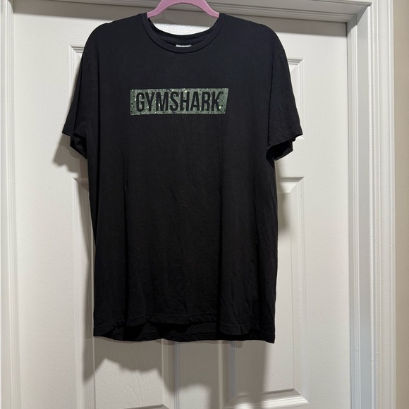Gymshark Black Short Sleeve Tee - Picture 1 of 3